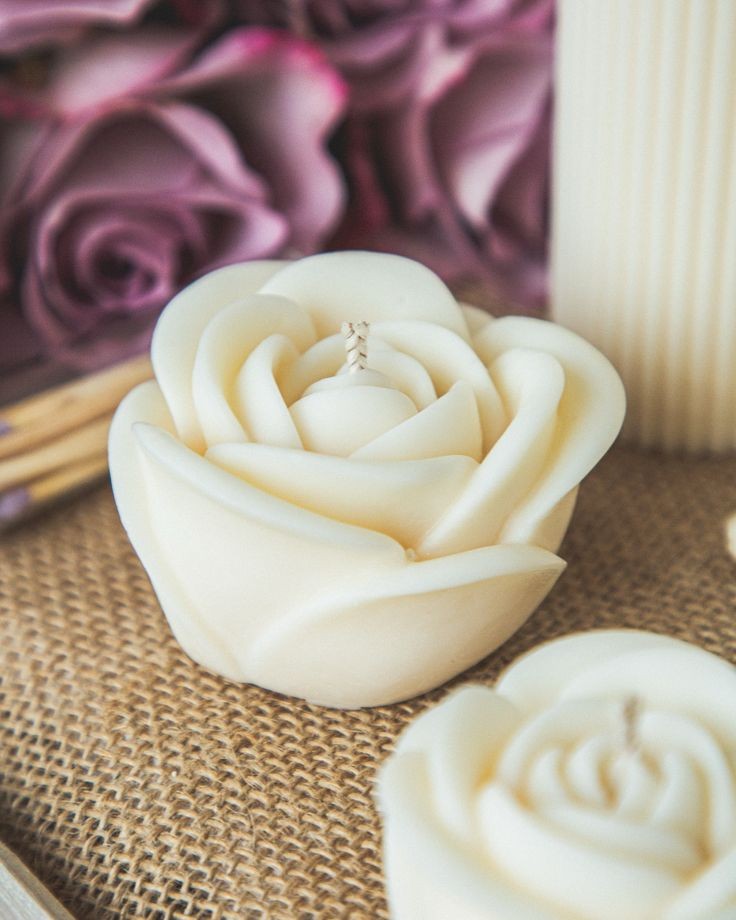 Rose fragrance candle