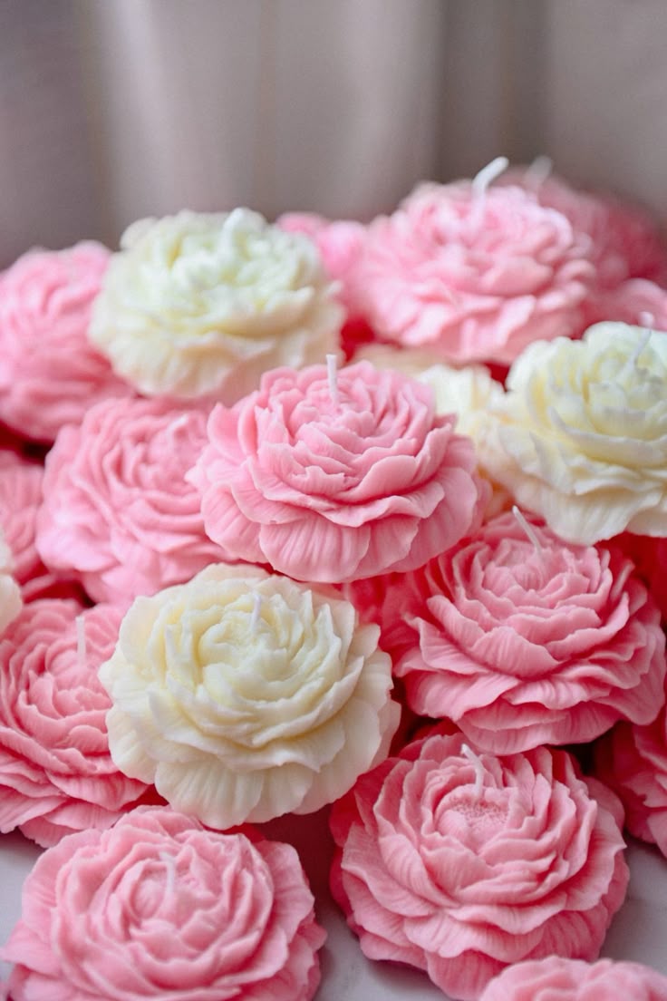 Scented peony candle palm wax