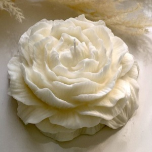 Scented peony candle palm wax